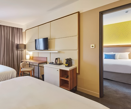 Connecting Rooms
